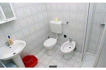 Croazia Privát Lumbarda, Esterno